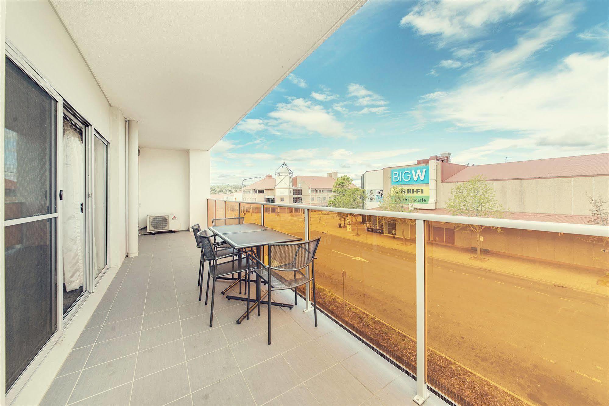 Abode Tuggeranong Camberra Exterior foto
